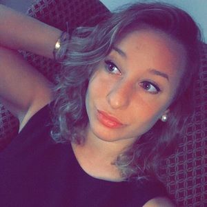 Meet your Posher, Samantha